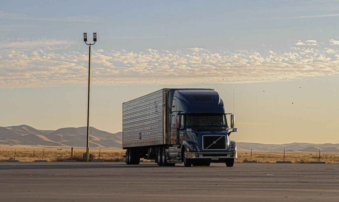 A-truck-parked-on-an-empty-truck-parking