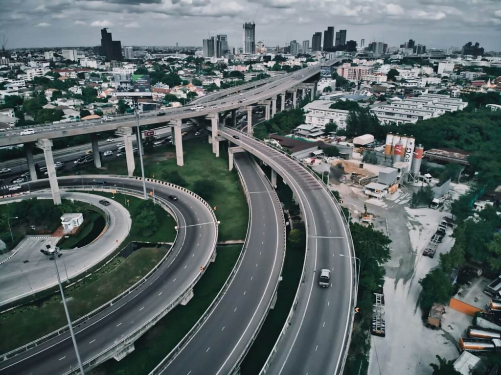 picture of a highway