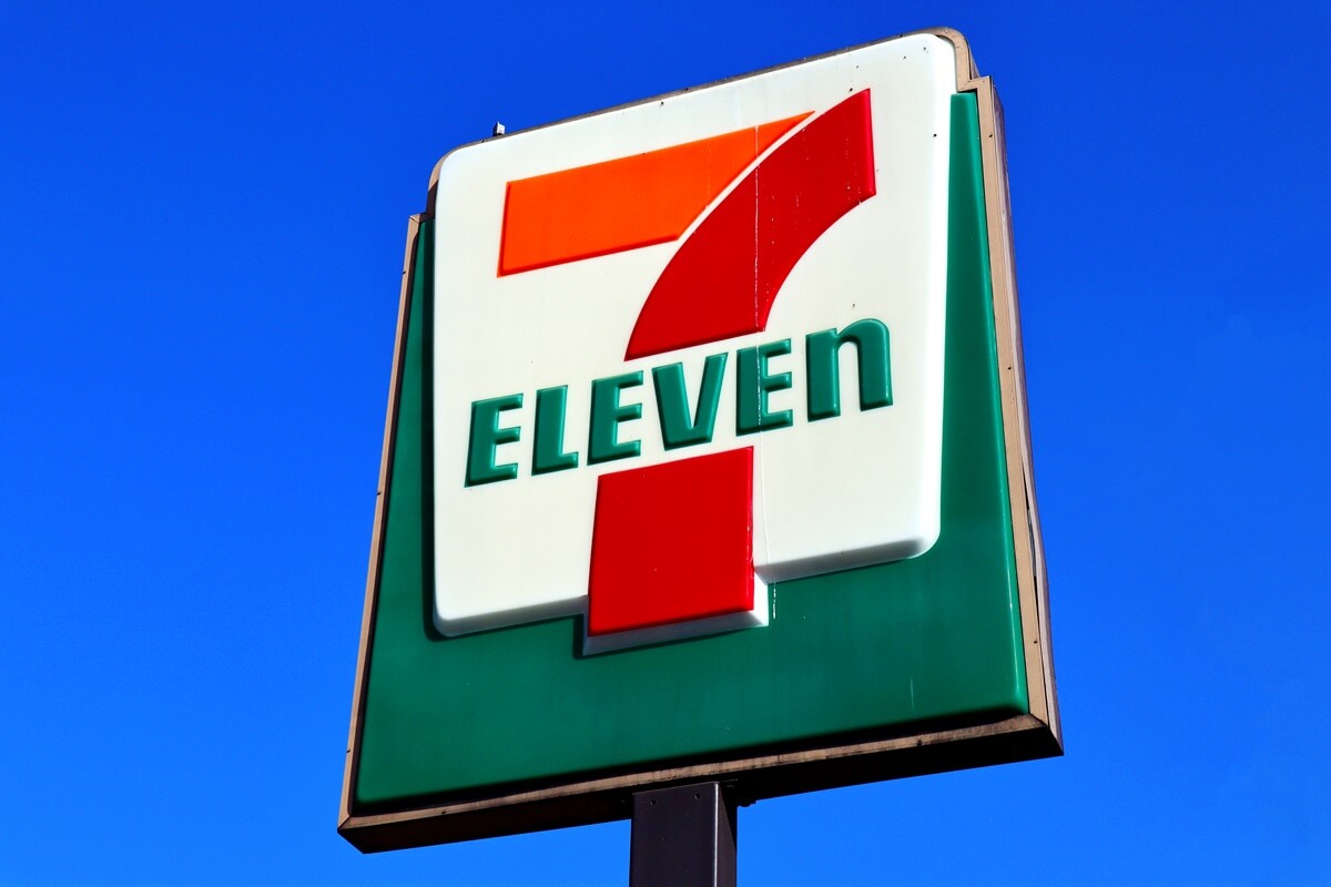 seven-eleven signage